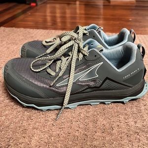 Altra Lone Peak 5 Trail Running Shoes - Size 8